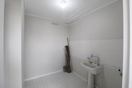 Apartamento à venda com 77m², 2 quartos e 1 vagaÁrea de Serviço