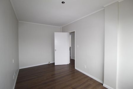 Apartamento à venda com 77m², 2 quartos e 1 vagaQuarto 2