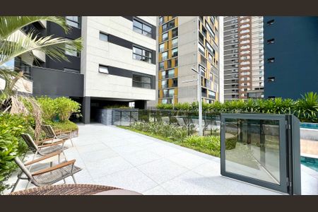 Apartamento à venda com 194m², 4 quartos e 3 vagas Apartamento à venda com 194m², 4 quartos e 3 vagasPiscina