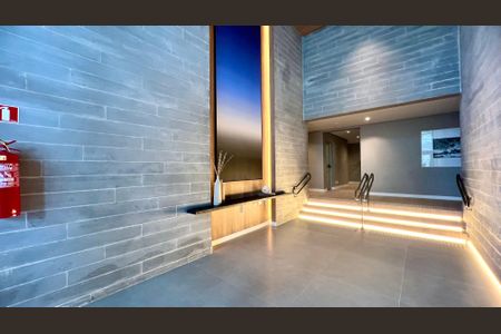 Apartamento à venda com 194m², 4 quartos e 3 vagas Apartamento à venda com 194m², 4 quartos e 3 vagasHall de entrada