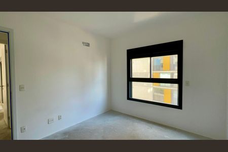 Apartamento à venda com 195m², 4 quartos e 3 vagas Apartamento à venda com 195m², 4 quartos e 3 vagasQuarto 2