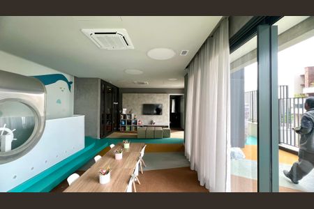 Apartamento à venda com 195m², 4 quartos e 3 vagas Apartamento à venda com 195m², 4 quartos e 3 vagasBrinquedoteca