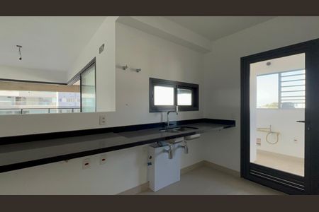 Apartamento à venda com 195m², 4 quartos e 3 vagas Apartamento à venda com 195m², 4 quartos e 3 vagasCozinha