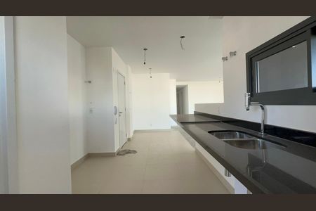 Apartamento à venda com 195m², 4 quartos e 3 vagas Apartamento à venda com 195m², 4 quartos e 3 vagasCozinha