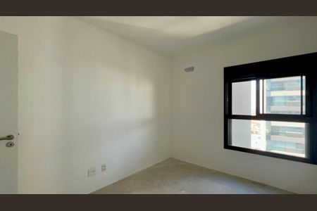 Apartamento à venda com 195m², 4 quartos e 3 vagas Apartamento à venda com 195m², 4 quartos e 3 vagasQuarto 1