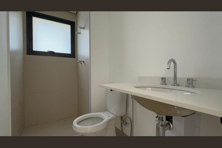 Apartamento à venda com 195m², 4 quartos e 3 vagasBanheiro da Suíte 2