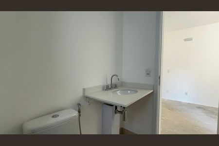 Apartamento à venda com 195m², 4 quartos e 3 vagasBanheiro da Suíte 2