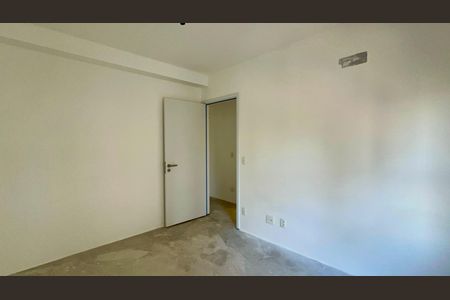 Apartamento à venda com 195m², 4 quartos e 3 vagasQuarto 2