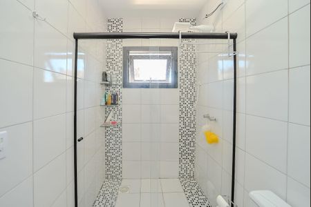 Casa à venda com 243m², 2 quartos e 4 vagas Casa à venda com 243m², 2 quartos e 4 vagasBanheiro da Suíte 1