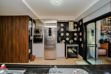 Casa à venda com 243m², 2 quartos e 4 vagas Casa à venda com 243m², 2 quartos e 4 vagasCozinha