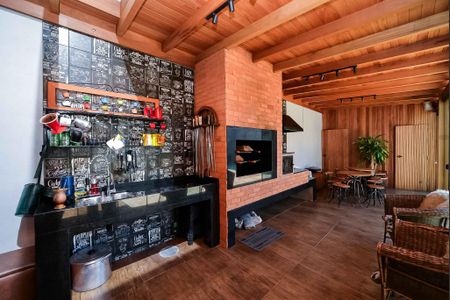 Casa à venda com 243m², 2 quartos e 4 vagas Casa à venda com 243m², 2 quartos e 4 vagasEspaço Gourmet