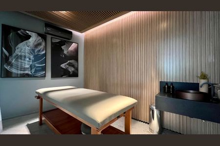 Apartamento à venda com 237m², 3 quartos e 3 vagas Apartamento à venda com 237m², 3 quartos e 3 vagasSpa