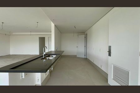 Apartamento à venda com 237m², 3 quartos e 3 vagas Apartamento à venda com 237m², 3 quartos e 3 vagasCozinha