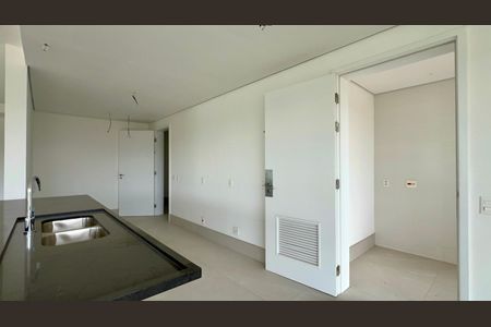 Apartamento à venda com 237m², 3 quartos e 3 vagas Apartamento à venda com 237m², 3 quartos e 3 vagasCozinha