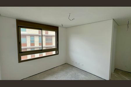Apartamento à venda com 237m², 3 quartos e 3 vagas Apartamento à venda com 237m², 3 quartos e 3 vagasSuíte 1