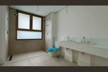 Apartamento à venda com 237m², 3 quartos e 3 vagas Apartamento à venda com 237m², 3 quartos e 3 vagasBanheiro da Suíte 3