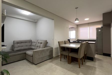 Sala de apartamento para alugar com 2 quartos, 58m² em Picanço, Guarulhos