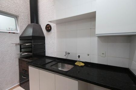 Casa de condomínio à venda com 110m², 3 quartos e 2 vagas Casa de condomínio à venda com 110m², 3 quartos e 2 vagasÁrea de Serviço