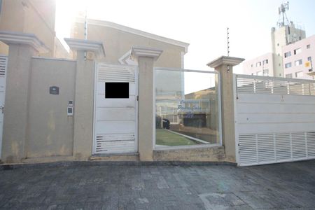 Casa de condomínio à venda com 110m², 3 quartos e 2 vagas Casa de condomínio à venda com 110m², 3 quartos e 2 vagasFachada