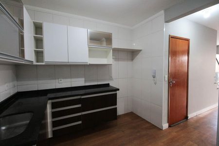 Casa de condomínio à venda com 110m², 3 quartos e 2 vagas Casa de condomínio à venda com 110m², 3 quartos e 2 vagasCozinha