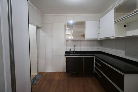 Casa de condomínio à venda com 110m², 3 quartos e 2 vagas Casa de condomínio à venda com 110m², 3 quartos e 2 vagasCozinha