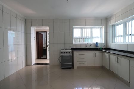 Casa à venda com 400m², 4 quartos e 7 vagasCozinha