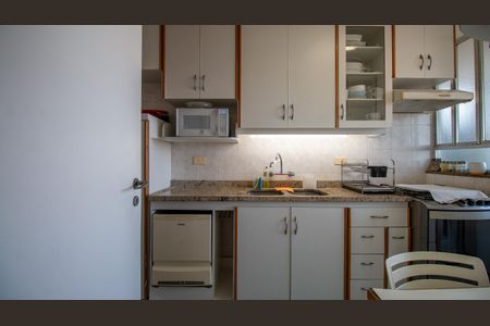 Apartamento à venda com 74m², 2 quartos e 3 vagasCozinha
