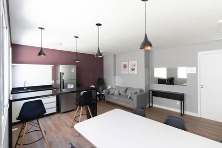 Apartamento à venda com 30m², 2 quartos e sem vaga Apartamento à venda com 30m², 2 quartos e sem vagaÁrea Comum - Salão de Festas