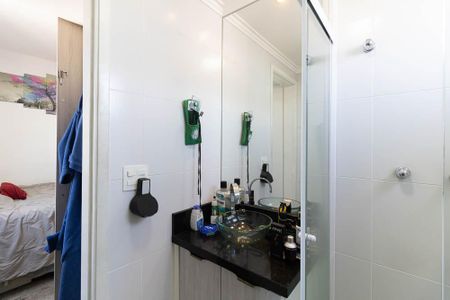 Apartamento à venda com 57m², 2 quartos e 2 vagas Apartamento à venda com 57m², 2 quartos e 2 vagasBanheiro da Suíte