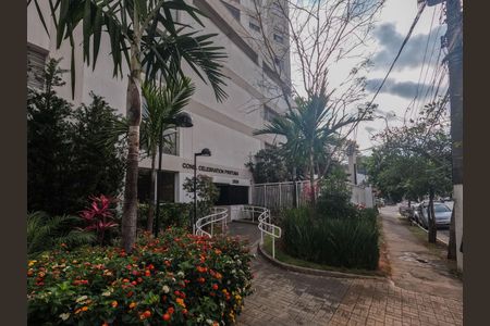 Apartamento à venda com 57m², 2 quartos e 1 vaga Apartamento à venda com 57m², 2 quartos e 1 vagaFachada