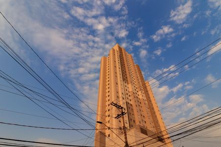 Apartamento à venda com 44m², 2 quartos e 1 vaga Apartamento à venda com 44m², 2 quartos e 1 vagaFachada