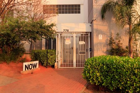 Apartamento à venda com 44m², 2 quartos e 1 vaga Apartamento à venda com 44m², 2 quartos e 1 vagaFachada