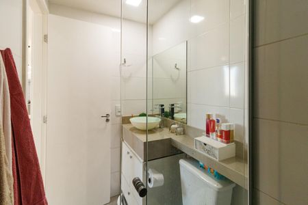 Apartamento à venda com 44m², 2 quartos e 1 vaga Apartamento à venda com 44m², 2 quartos e 1 vagaBanheiro