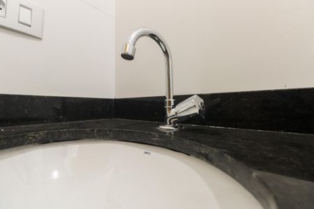 Apartamento à venda com 36m², 2 quartos e sem vaga Apartamento à venda com 36m², 2 quartos e sem vagaBanheiro