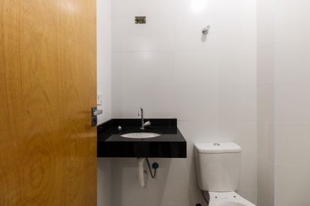 Apartamento à venda com 36m², 2 quartos e sem vaga Apartamento à venda com 36m², 2 quartos e sem vagaBanheiro