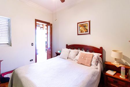 Casa à venda com 160m², 3 quartos e 2 vagas Casa à venda com 160m², 3 quartos e 2 vagasSuíte