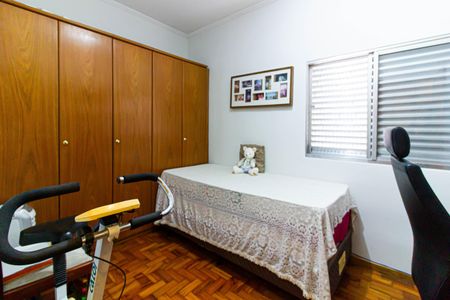 Casa à venda com 160m², 3 quartos e 2 vagas Casa à venda com 160m², 3 quartos e 2 vagasQuarto 2