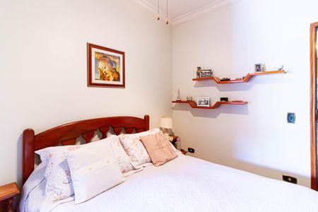 Casa à venda com 160m², 3 quartos e 2 vagas Casa à venda com 160m², 3 quartos e 2 vagasSuíte