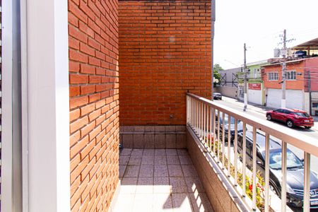 Casa à venda com 160m², 3 quartos e 2 vagas Casa à venda com 160m², 3 quartos e 2 vagasVaranda da Suíte