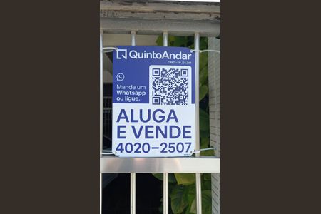 Casa à venda com 160m², 3 quartos e 2 vagas Casa à venda com 160m², 3 quartos e 2 vagasPlaquinha