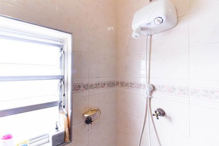 Casa à venda com 160m², 3 quartos e 2 vagas Casa à venda com 160m², 3 quartos e 2 vagasBanheiro Social