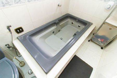 Casa à venda com 160m², 3 quartos e 2 vagas Casa à venda com 160m², 3 quartos e 2 vagasBanheiro da Suíte