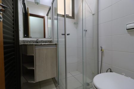 Apartamento para alugar com 117m², 3 quartos e 2 vagas Apartamento para alugar com 117m², 3 quartos e 2 vagasBanheiro da Suíte 3