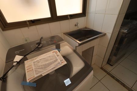 Apartamento para alugar com 117m², 3 quartos e 2 vagas Apartamento para alugar com 117m², 3 quartos e 2 vagasCozinha