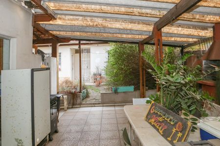 Casa à venda com 300m², 3 quartos e 6 vagas Casa à venda com 300m², 3 quartos e 6 vagasChurrasqueira