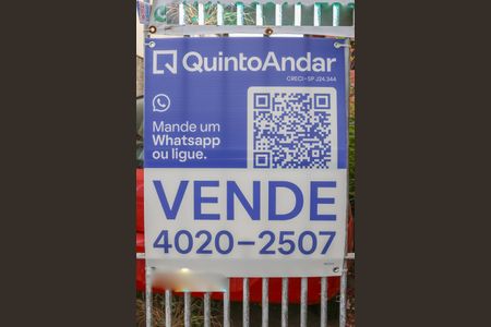 Casa à venda com 300m², 3 quartos e 6 vagas Casa à venda com 300m², 3 quartos e 6 vagasPlaca