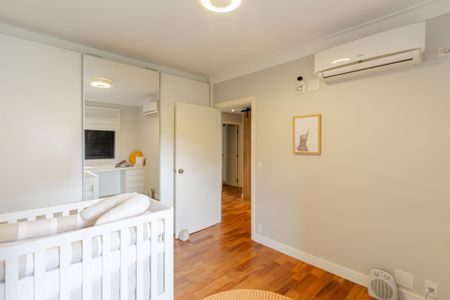 Apartamento para alugar com 305m², 4 quartos e 4 vagas Apartamento para alugar com 305m², 4 quartos e 4 vagasQuarto