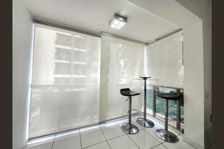 Apartamento à venda com 62m², 1 quarto e 1 vagaVaranda