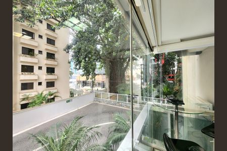 Apartamento à venda com 62m², 1 quarto e 1 vagaVaranda