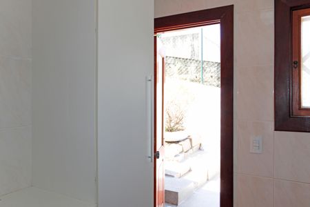 Casa de condomínio para alugar com 384m², 6 quartos e 4 vagasÁrea de Serviço